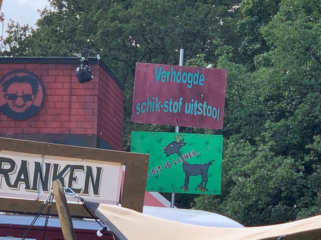 Tekstborden Zwarte Cross